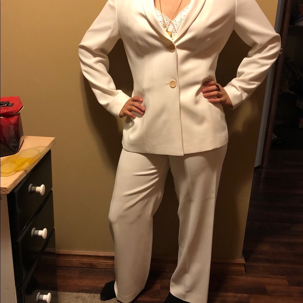 Women’s dress pant suit